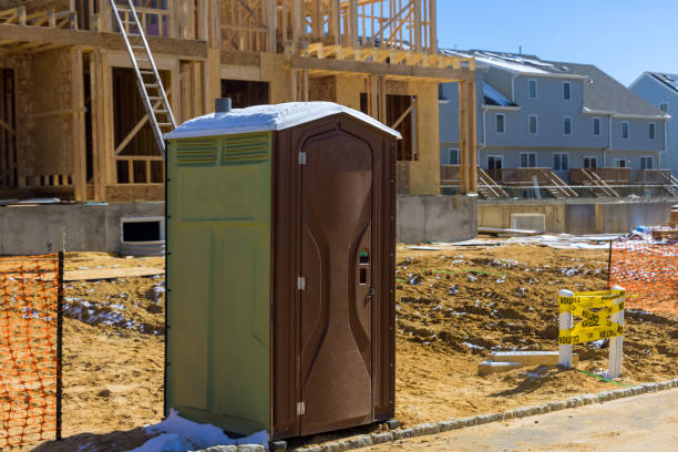 Portable Toilet Options We Offer in Lake Barrington, IL
